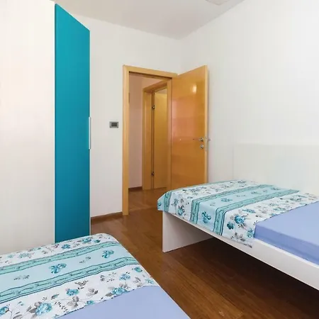 Three-bedroom Holiday In Vakantiehuis *