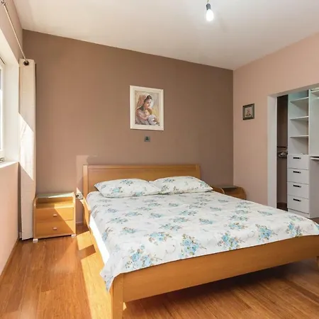 Three-bedroom Holiday In Vakantiehuis *